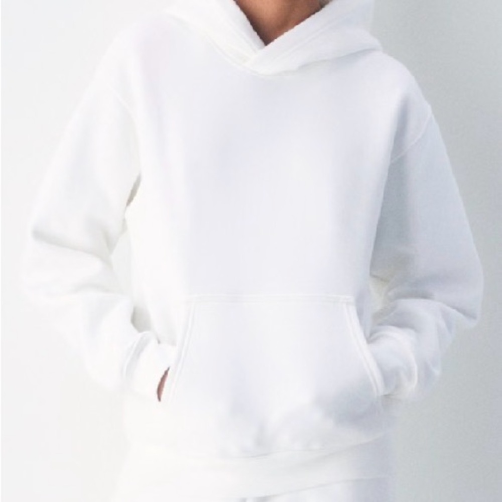 Aritzia White Perfect Fit Hoodie